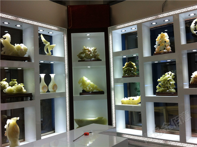 玉珀祥珠宝展柜