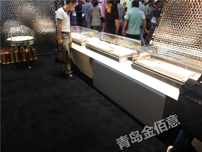 青岛金佰意珠宝展柜04